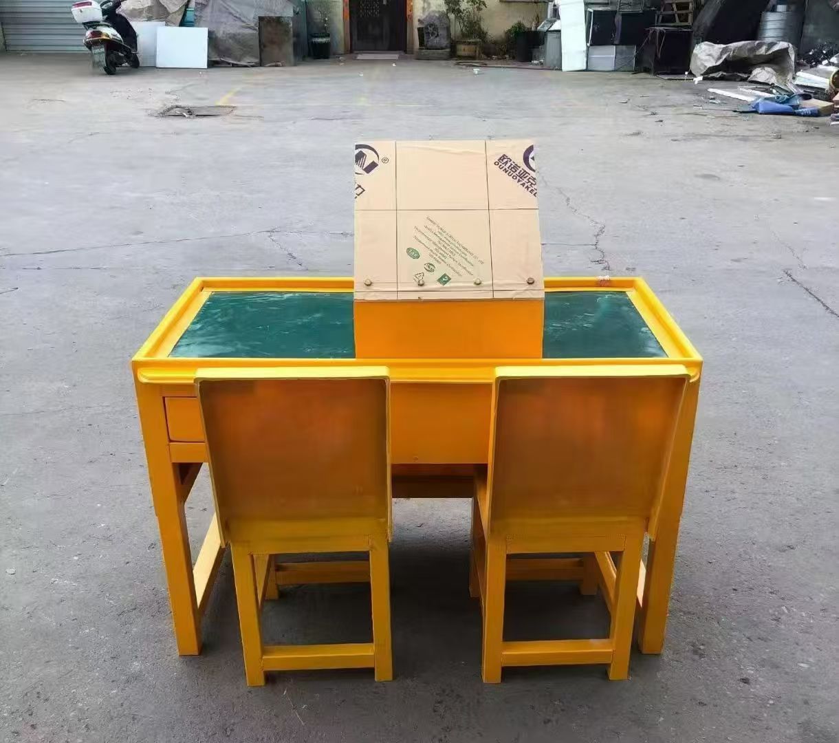 襄州防静电导通桌井下煤矿火工品发放桌：危险品流转的安全守护者